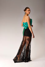 Load image into Gallery viewer, French lace skirt with crop top