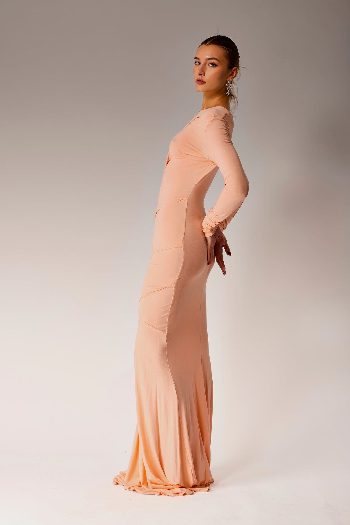 Peach bamboo dress.
Maxi peach dress.
Smocked maxi dress.
