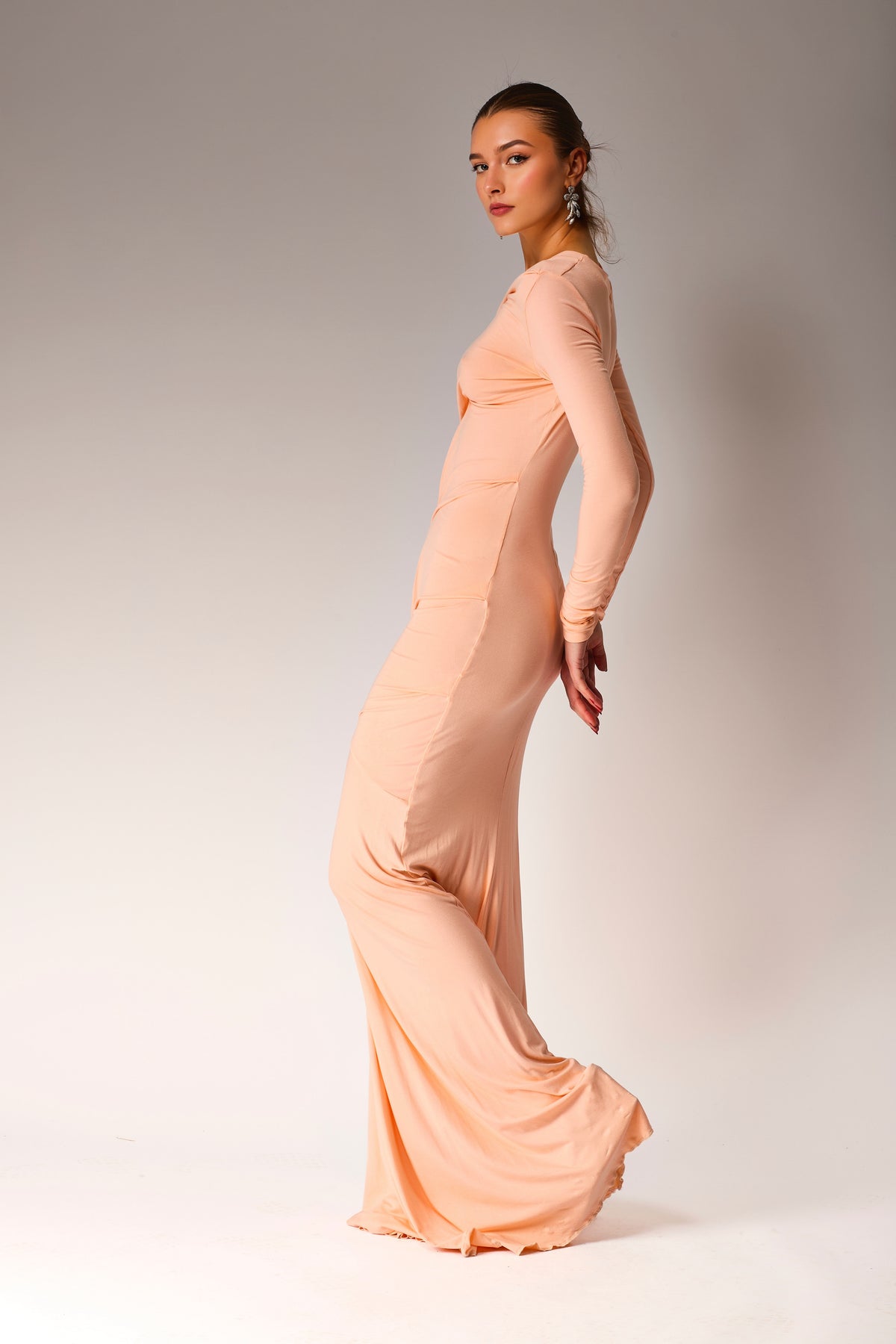 Peach bamboo dress.
Maxi peach dress.
Smocked maxi dress.
