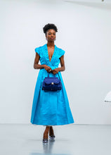Load image into Gallery viewer, Blue dress.
Blue smocked dress.
Midi dress