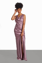 Load image into Gallery viewer, Slipdress